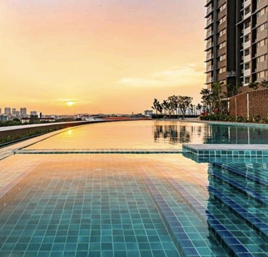 Te Amo Gandaria Bangi Pool View Netflix Full Aircond Apartment Bandar Baru Bangi Exterior foto